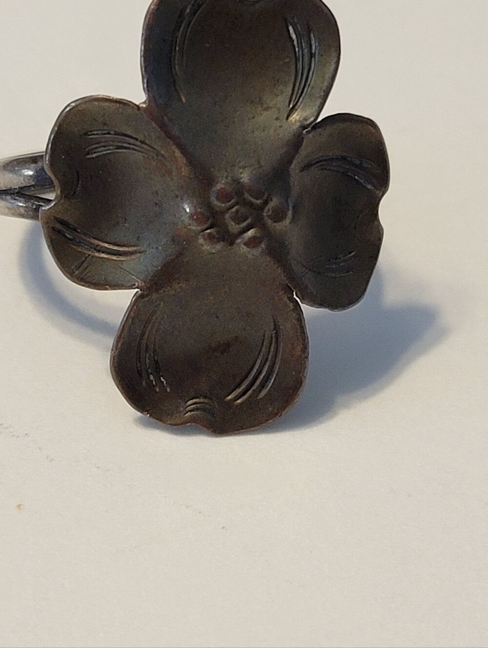 VintageFloral Petal Ring in Dark Bronze